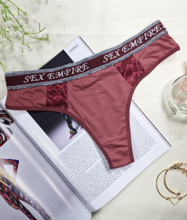 Calcinha Fio com Renda Vazada e Elástico – Nina